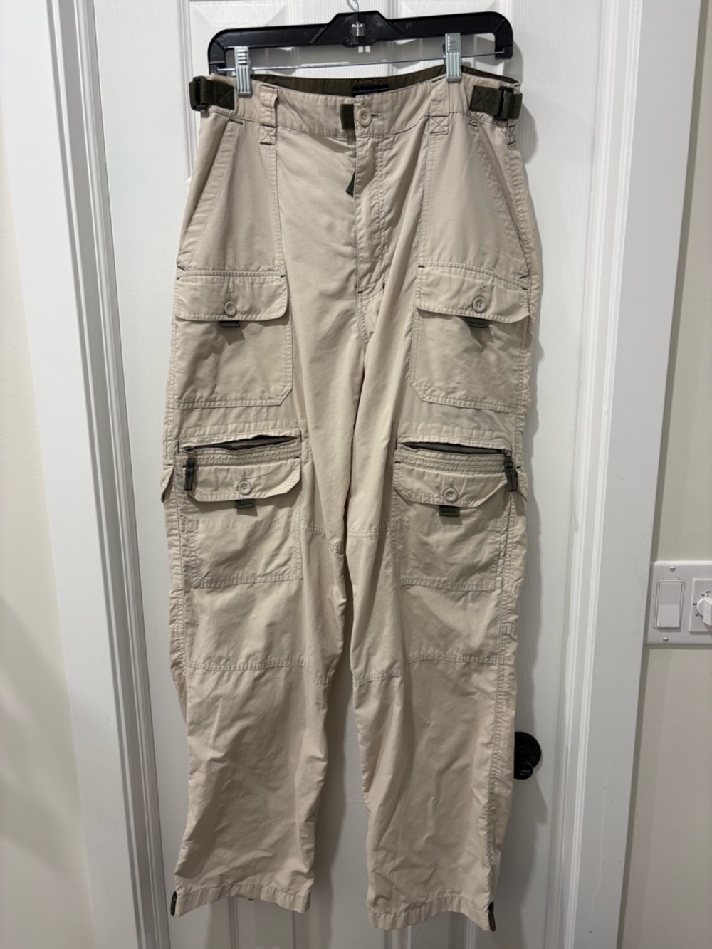 Y2K Men's Beige Cargo Pants with Multiple Pockets 32x32